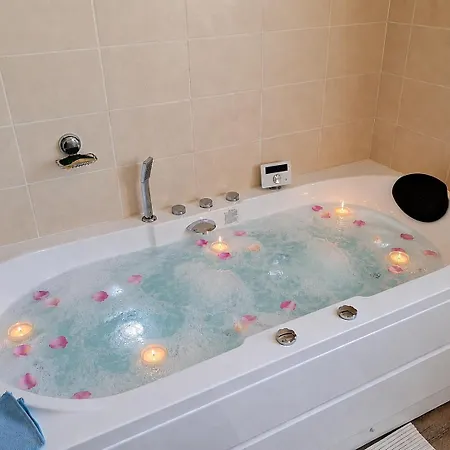 Apartament Centre - Terrasse - Baignoire Balneo - Clim *